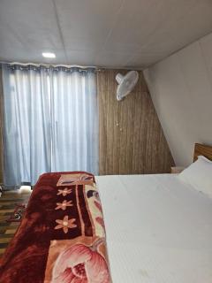 Monal Huts - 9