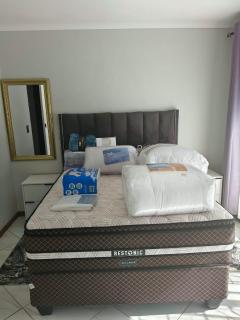 Lizzie's Guest House - 3