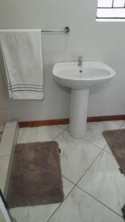 Lizzie's Guest House - 2