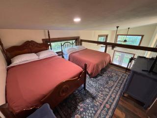 The Perch Creekhouse - Sleeps up to 10 - 3