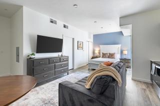 Landing Stylish 1BD in Central City - 7