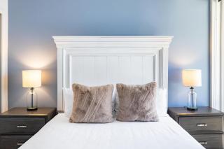 Landing Stylish 1BD in Central City - 2