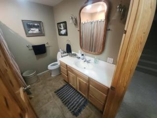 Manny's Lakeside Lodge - 3