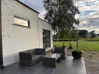 EQurie Guesthouses - 8
