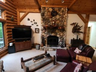 Manny's Lakeside Lodge - 6