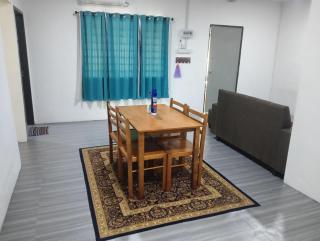 Halah HomeStay in Parit Jawa - 7