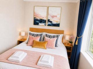 Radiant Bay Brookside Escape Near the Beach 3Bed - 9