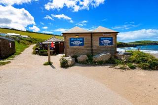 Radiant Bay Brookside Escape Near the Beach 3Bed - 1