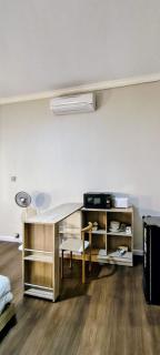 Comfortable Self-Contained Stay in Legian - 7