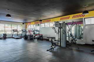 Garden City Studio Pool, Gym near Mall - 2