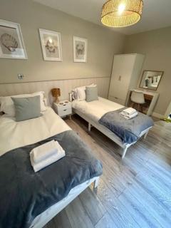 #162 Lovely Flat Near Broadstairs Beach - Sleeps 6 - 1