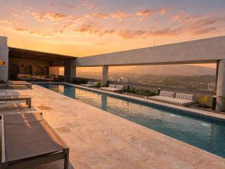 Apartment with luxury mountain view, pool and WiFi - 0