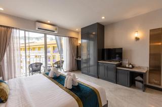 Hotel Baya Phuket - Rooftop Pool, Next to Food Market & Steps to Beach - 5
