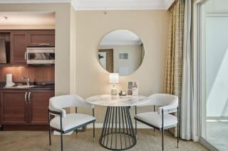 Luxury Strip View Condo Balcony MGM Signature - 4