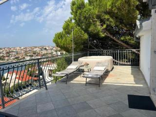 VILLA Mira - 1