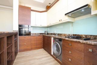 Downtown Royal 3BR Apartment With Balconies and City Views High Floor - 6