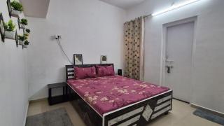 2BK With Dedicated Workspace And Wifi l AC Bedroom - 2