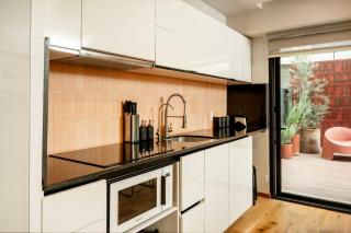 Modern Escape in Vibrant Roma Norte - 4