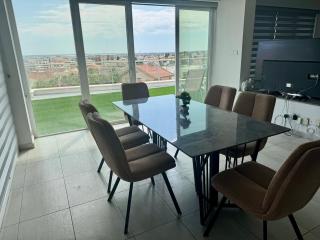 Sky villa penthouse with private outdoor hottub - 1