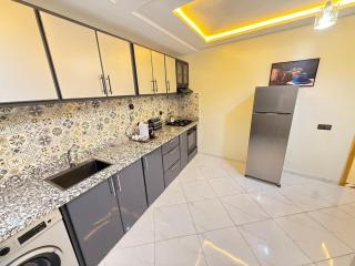Cozy Apartment in Prime Location - 2