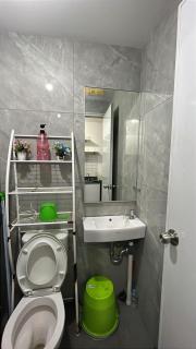 LexyRoom 88 Cozy Studio at Sayana Apartments - 9