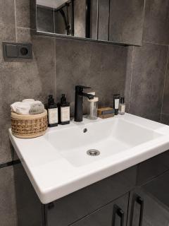 Modern Apartment - AC in Every Room - Near Taksim - 6