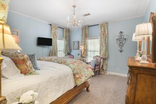 King bed! Gameroom! Super cozy-The Treasured Mist! - 5