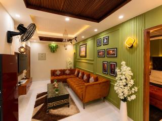 1 BHK Signature Suite - 2