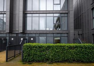 Luxury 2BR townhouse with River view and concierge - 6