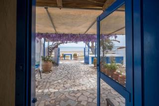 Seafront House in Katakolo - 6