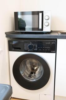 EM Signature Apartment Nürnberg 2 Schlafzimmer Balkon Parkplatz 4 Gäste - 8
