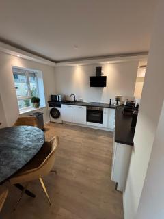 EM Signature Apartment Nürnberg 2 Schlafzimmer Balkon Parkplatz 4 Gäste - 6