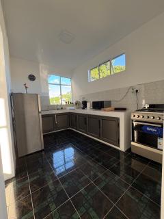 Quiet apartment in Roches Brunes - 9