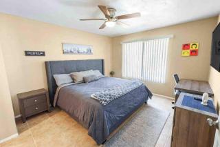 The Cool Cactus Condo with Pool and Jacuzzi - Tempe - 5