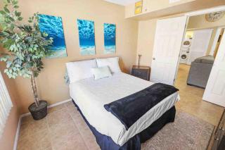The Cool Cactus Condo with Pool and Jacuzzi - Tempe - 1