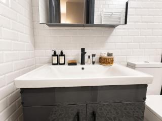 Designer Apartment - AC - Balcony - Walk to Taksim - 6