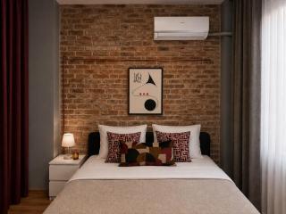 Designer Apartment - AC - Balcony - Walk to Taksim - 9