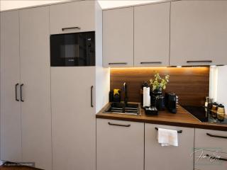 HOMELY STAY - Urban Studio Apartments - 1
