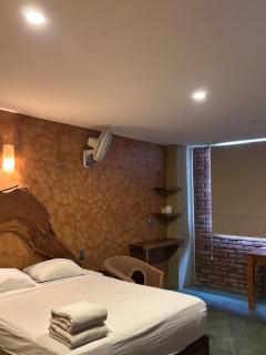 Madre Tierra Hotel - 1