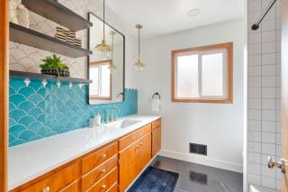 Mid-Century Hillsdale Retreat - 6