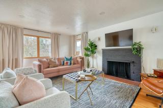 Mid-Century Hillsdale Retreat - 0