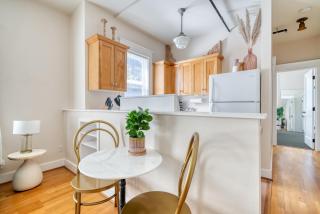 Mississippi Ave Compound - 7BR - Sleeps 14 - 2