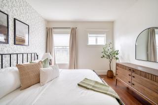 Renewed Classic Craftsman 6 Bed - 95 WalkScore - 7