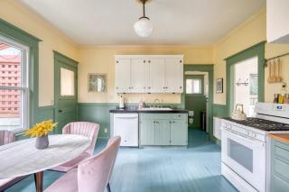 Vintage Portland Home - Steps from Mississippi Ave - 9
