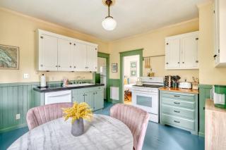 Vintage Portland Home - Steps from Mississippi Ave - 4