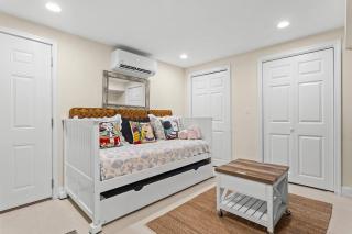 Waterview Suite Newport Area w/AC - Portsmouth RI - 1