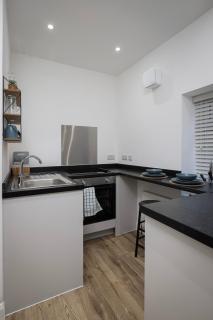 Stylish Studio Modern Comfort Near Beach - 9