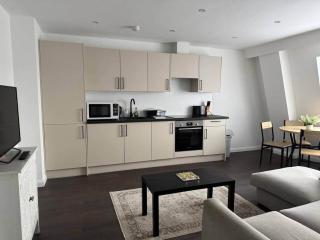 2 Bed Contractor Accommodation | Sleeps 4 | WiFi | - 8
