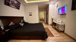 M & N Lodges - 7