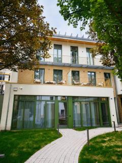 HOMELY STAY - Urban Studio Apartments - 9